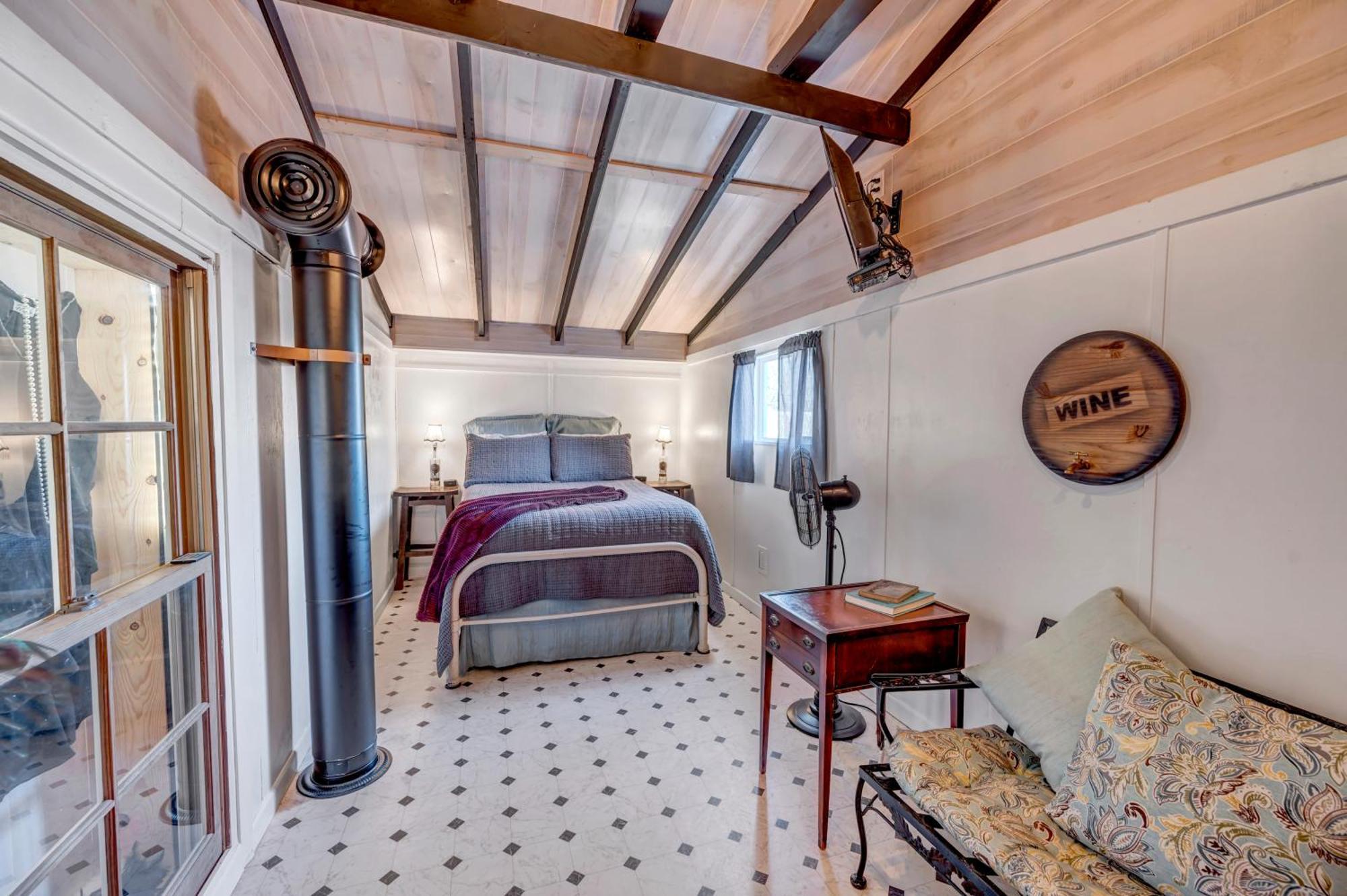 Full Moon Inn Fredericksburg Luaran gambar